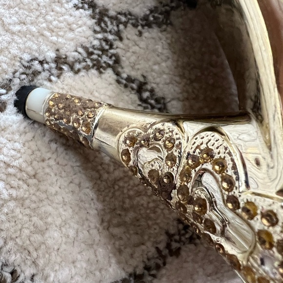 Sandals - Picture 4 of 13